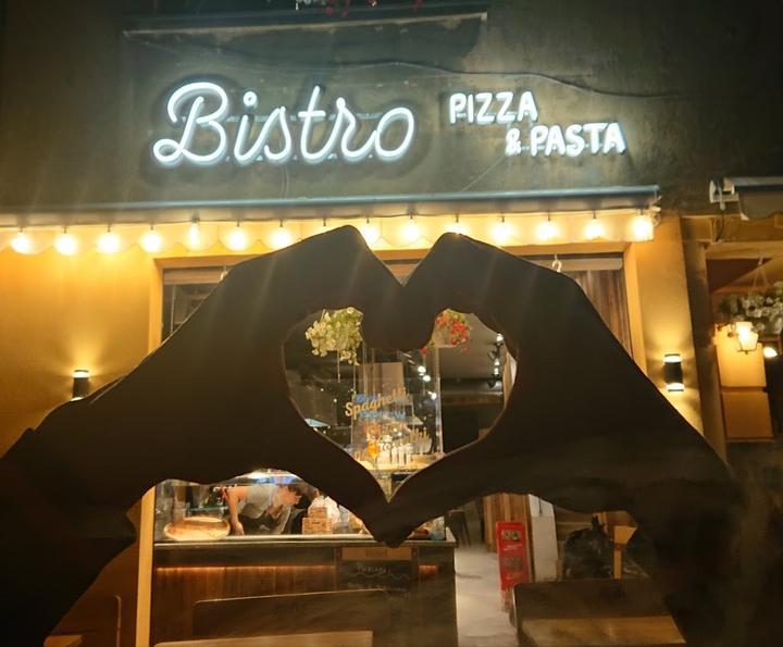 Michals Bistro Pizza Pasta